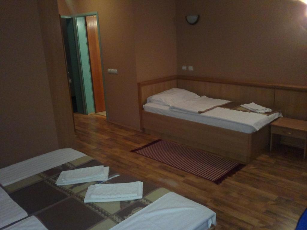 نوفي ساد Guest Accommodation Kordun الغرفة الصورة